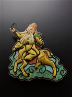 藏品(宜蘭總蘭社藝宣隊銀蔥地雙龍拜塔紋頭旗插件(張果老))的圖片