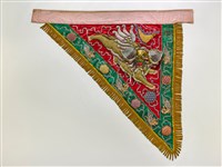 藏品(宜蘭總蘭社紅地獅紋三角旗(左))的圖片