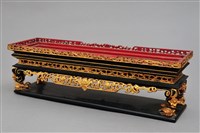 藏品(黑地鏤雕漆薦盒(底座))的圖片