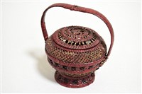藏品(朱漆籐編檳榔籃)的圖片
