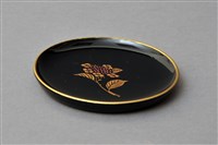 藏品(黑漆平蒔繪花卉紋杯托組(杯托1))的圖片