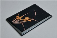 藏品(黑漆蒔繪蘭花紋硯臺盒(盒蓋))的圖片