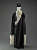 藏品(白領黑褶子)的圖片