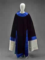 藏品(烏絨改良圓領褶子)的圖片