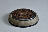 藏品(黑漆籃胎寶相花紋圓盒(盒蓋))的圖片