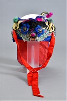 藏品(黃地彩繡虎頭短圈)的圖片