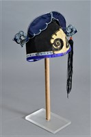 藏品(藏青地彩繡蓮花童子紋鴟鴞帽)的圖片