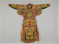 藏品(淡綠色靠)的圖片