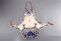 藏品(白地青花繡龍紋肚兜)的圖片