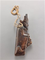 藏品(巫師攜帶用木雕藥罐一體成形之木雕器)的圖片