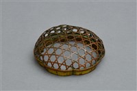 藏品(黑漆描金銅手爐(爐蓋))的圖片