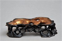 藏品(脫胎褐漆和合二仙(底座))的圖片