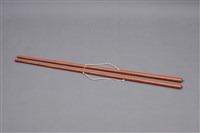 藏品(雙桶狀鼓樂器組件—架子)的圖片