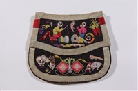 藏品(黑地彩繡人物紋荷包)的圖片