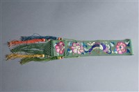 藏品(綠地彩繡花蝶紋腿帶(右))的圖片