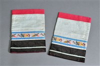 藏品(水藍地緹花絲緞飾褲)的圖片