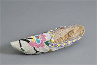 藏品(珠繡花卉紋鞋面(左))的圖片