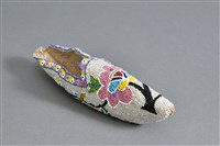 藏品(珠繡花卉紋鞋面(右))的圖片