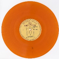 藏品(余叔岩專集第二集〈桑園寄子〉、〈八大錘〉等)的圖片