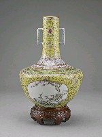 藏品(黃錦地開光花鶴福壽方耳瓶(二))的圖片