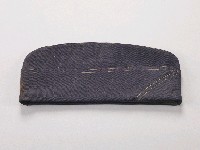 藏品(黑色船形帽)的圖片