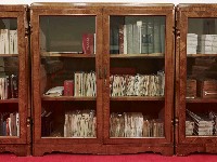 藏品(木製書櫃(利))的圖片