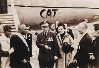 藏品(蔣中正總統及行政院長陳誠親迎馬拉加西共和國總統Philibert Tsiranana)的圖片