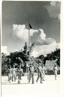 藏品(早期軍旅生活31：官長巡視雲南人民反共志願軍基地營區)的圖片