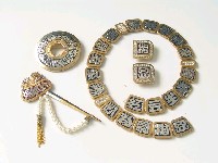 藏品(唐詩三百首--項鍊、髮簪、胸針、耳環)的圖片