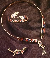 藏品(魚--項圈、手環、胸針)的圖片