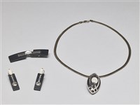 藏品(盒心(核心)--項鍊、胸針、耳環)的圖片
