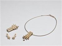 藏品(交織--項圈、胸針、耳環)的圖片