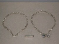 藏品(自戀─情緒如音樂--別針、項鍊 (2合1))的圖片