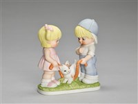 藏品(和貓咪玩跳繩)的圖片