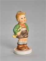 藏品(手持小喇叭的小男孩)的圖片