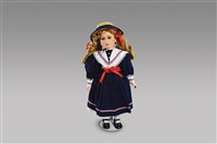 藏品(穿學生服女孩)的圖片