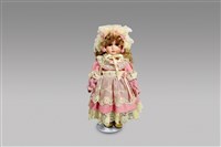 藏品(古典鄉村女孩/粉紅小洋裝)的圖片