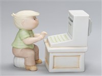 藏品(男打電腦)的圖片