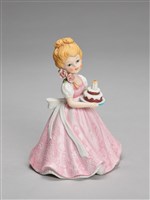 藏品(女孩手捧蛋糕（音樂盒）)的圖片