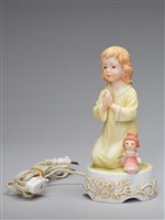 藏品(女跪祈禱/人形（燈具）)的圖片