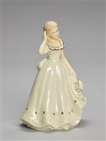 藏品(維多利亞女孩手持圓帽)的圖片