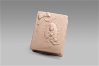 藏品(珠寶盒：彩帶、粉紅)的圖片