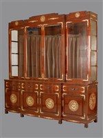 藏品(鑲龍吐珠鏍鈿古董家具-酒櫃)的圖片