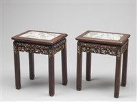 藏品(精雕螺鈿山水雲石茶几)的圖片