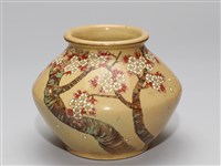 藏品(薩摩慶田窯櫻花紋彩瓷罐)的圖片