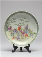 藏品(粉彩嬰戲紋圓盤)的圖片