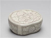 藏品(仿磁州窯白釉珍珠地劃花牡丹紋瓷枕)的圖片