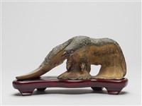 藏品(鷹塑像)的圖片