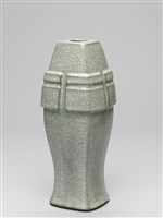 藏品(灰青釉開片魚形瓶)的圖片