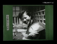 藏品(玉霞笑面可掬獨照(影本))的圖片